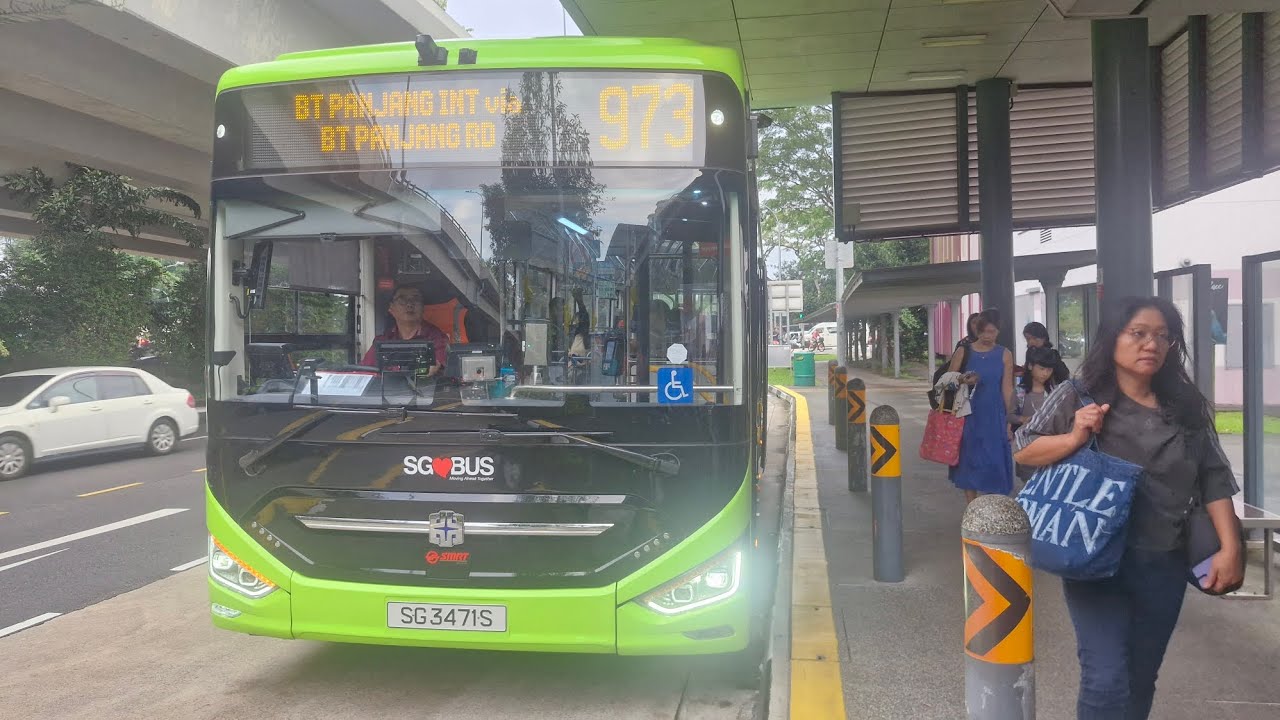SMRT Bus Service 973 Zhongtong LCK6126EVG N12 SG3471S
