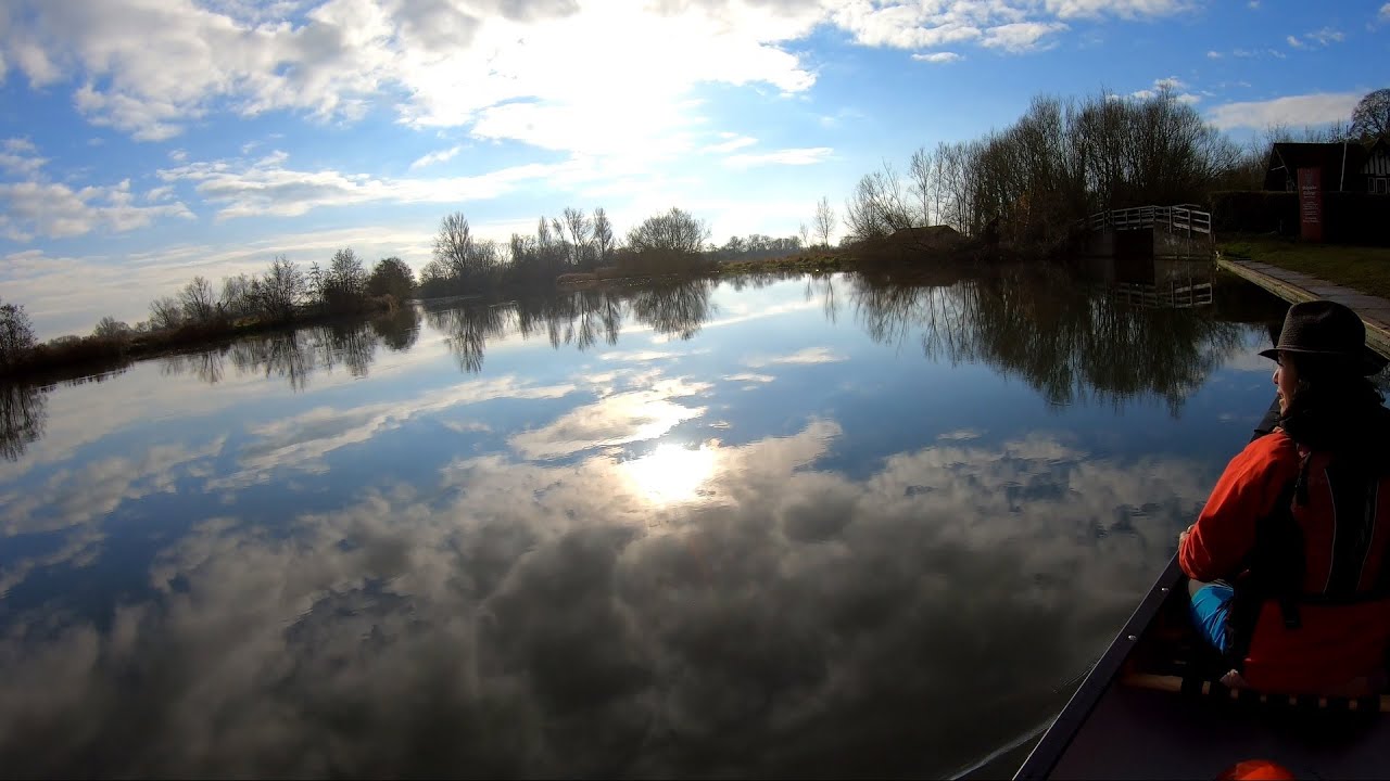 Canoeing the Thames - Wargrave, Sonning and St Pats