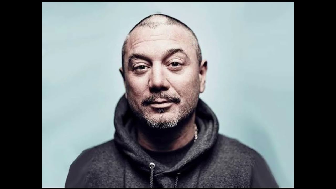 Huey Morgan talks about his solo tour and new solo material, plus a hilarious Lenny Kravtiz story