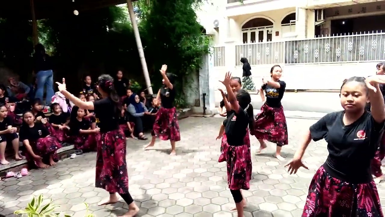 Mereka yang sedang menempa diri