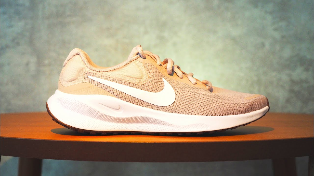 Nike Revolution 7 обзор