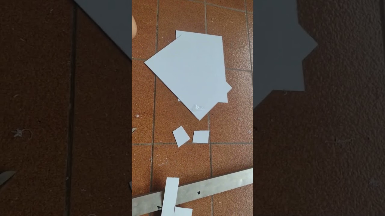 cortar placa de PS poliestireno em casa sem estilete