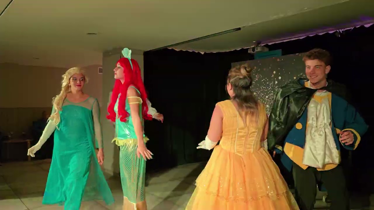 Pineda de splash 30° Hotel entertainment Disney Theme 2024