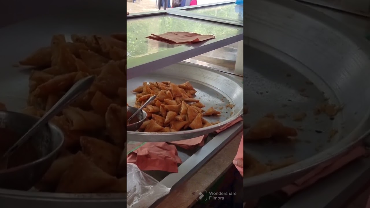 #onebitesamosa #pg ( PREAM GALI ) #karachiuniversity #awesome samosa #oldmemories #enjoy