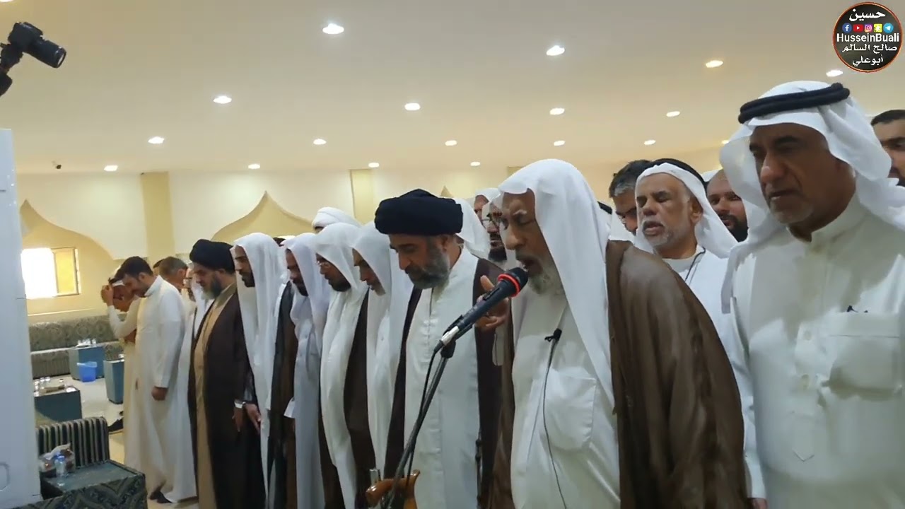 السيد عدنان الناصر يؤدي صلاة الجنازة على جثمان السيد علي بن الحجة السيد هاشم العلي ١٤٤٤/٨/٨هـ