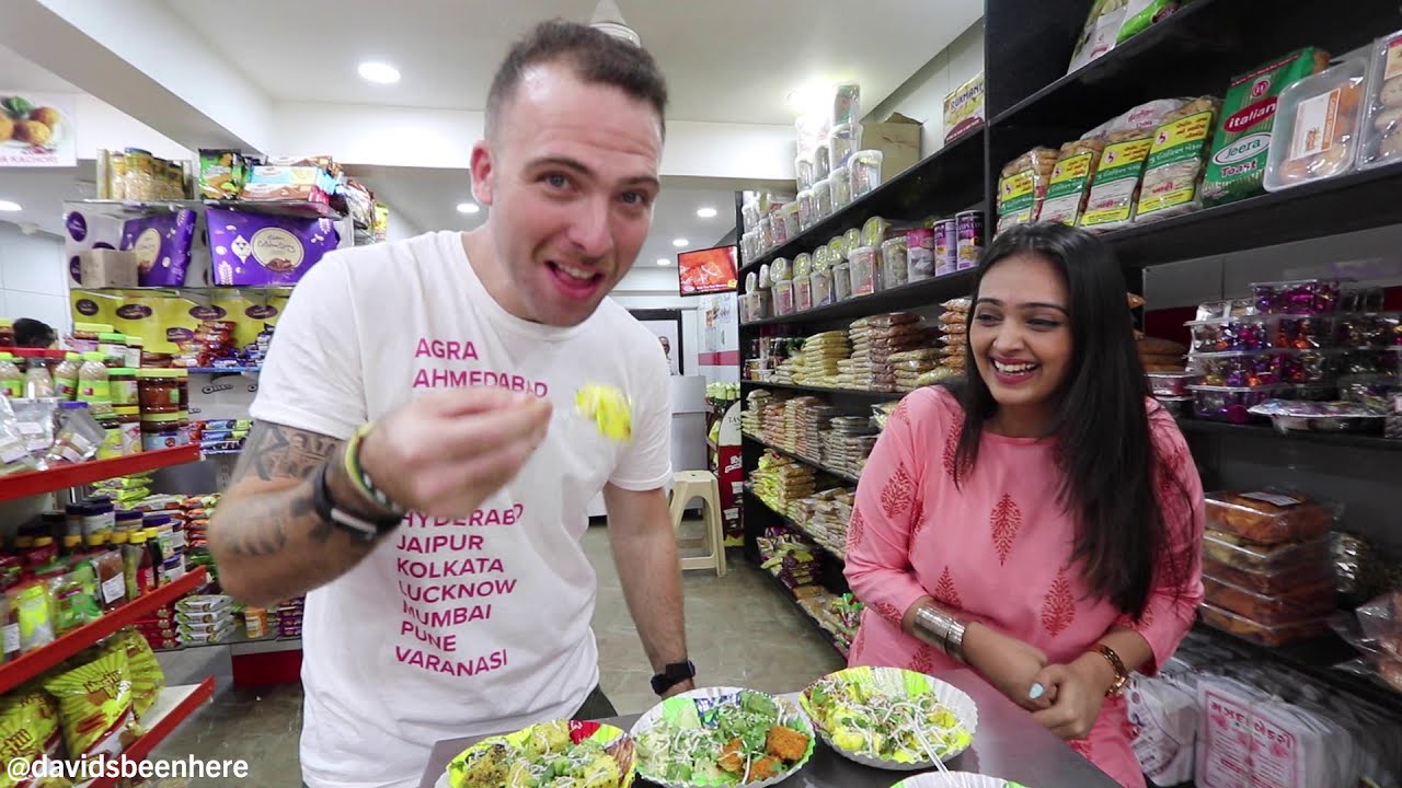 Gujarati Indian Street Food Breakfast in Ahmedabad, India!!