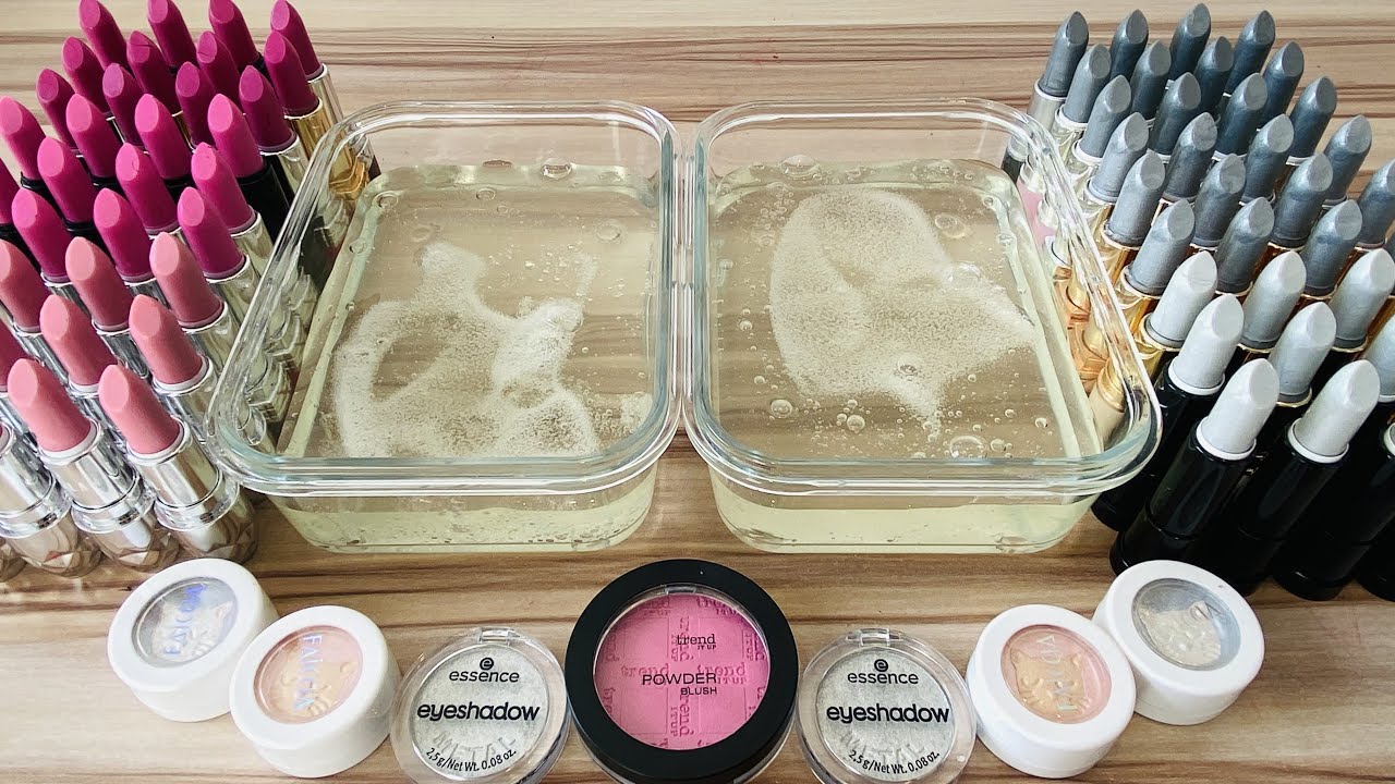 Pink Babies vs Gray Slime Lipstick - Mixing Makeup Eyeshadow Into Slime