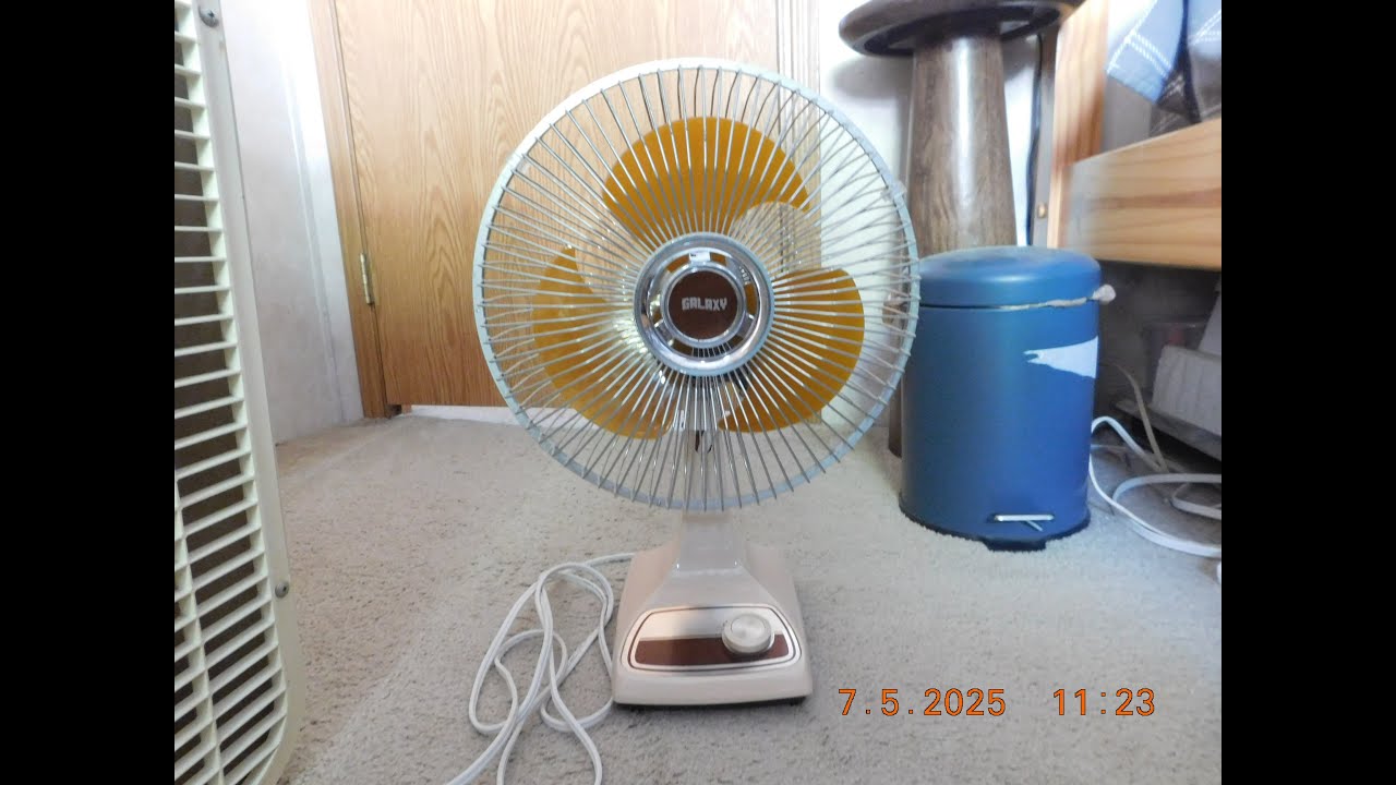 Galaxy 9" Oscillating Table Fan