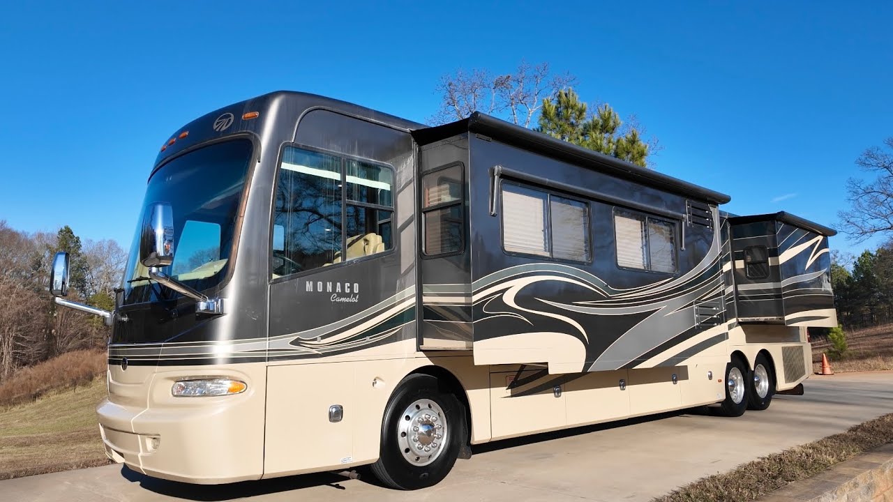 2009 MONACO CAMELOT 42PDQ SIDE RADIATED $119,950 