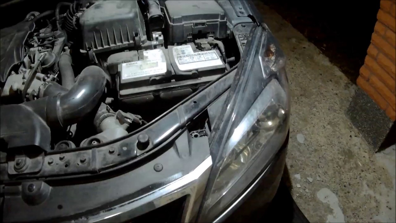 Kia Cee`d 2010 ajovalon vaihto. Kia ceed 2010 headlight removal.