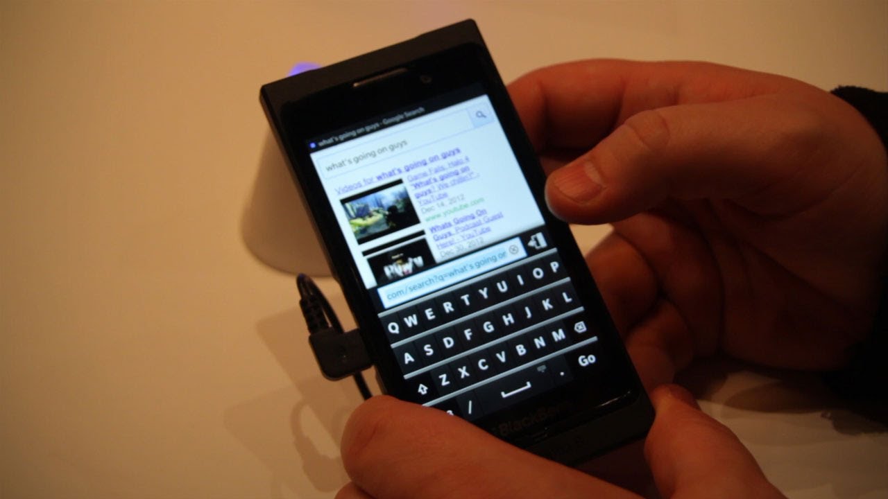BlackBerry 10 Walkthrough - CES 2013