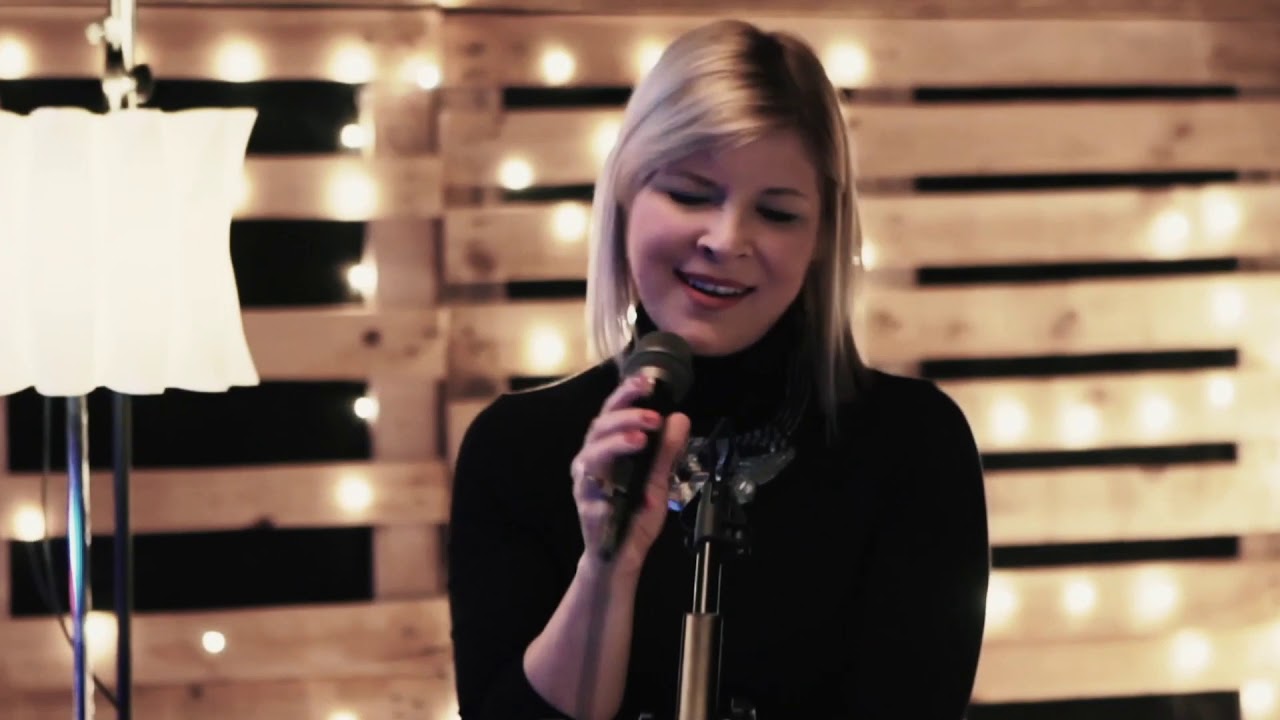 Merry Go Round Duo - Kiss (Tom Jones cover - OMC live session)