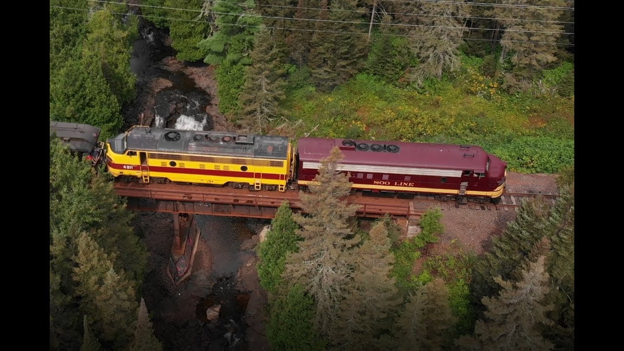 Soo Line 2500 leads North Shore Scenic Railway Two Harbors Turn