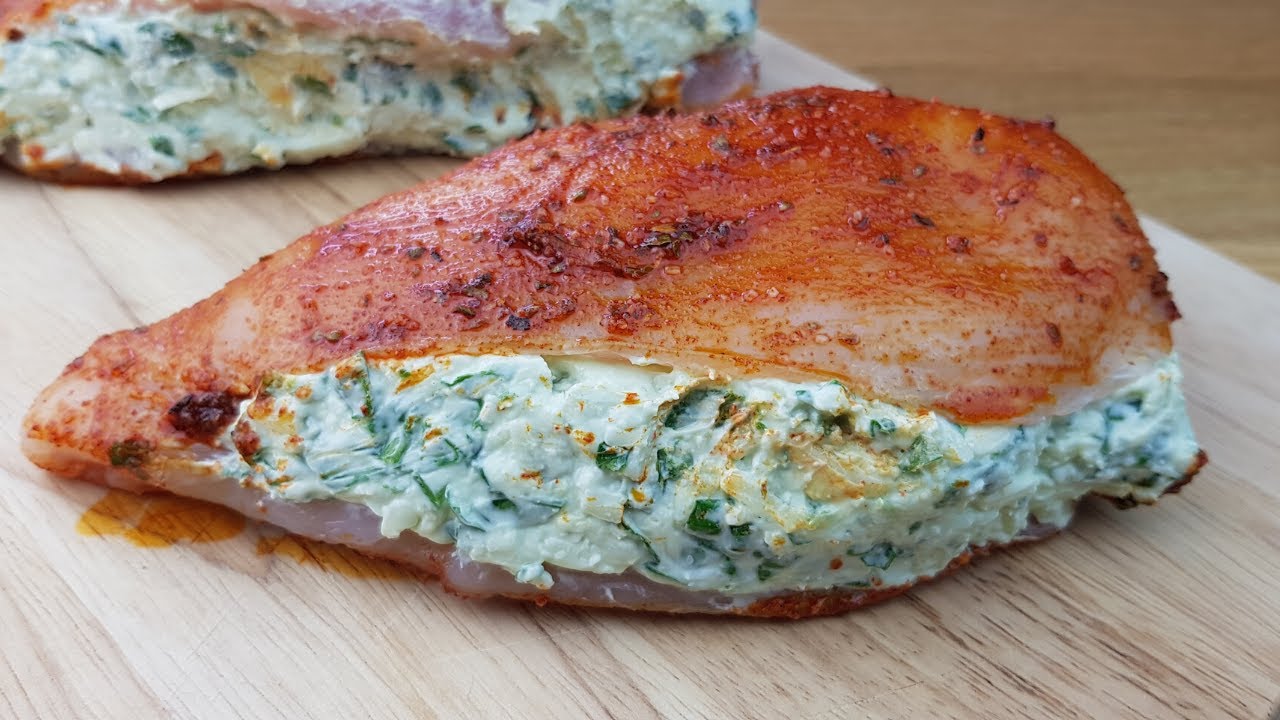Este relleno te sorprenderá en la pechuga de pollo (tierna y jugosa)