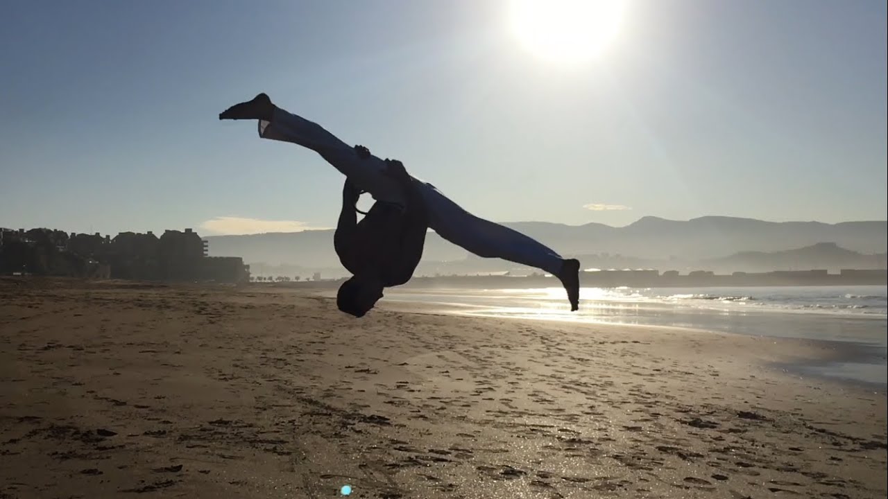 Capoeira - Tutorial Aerial / Au Sem Mao ( ENGLISH SUBTITLES )