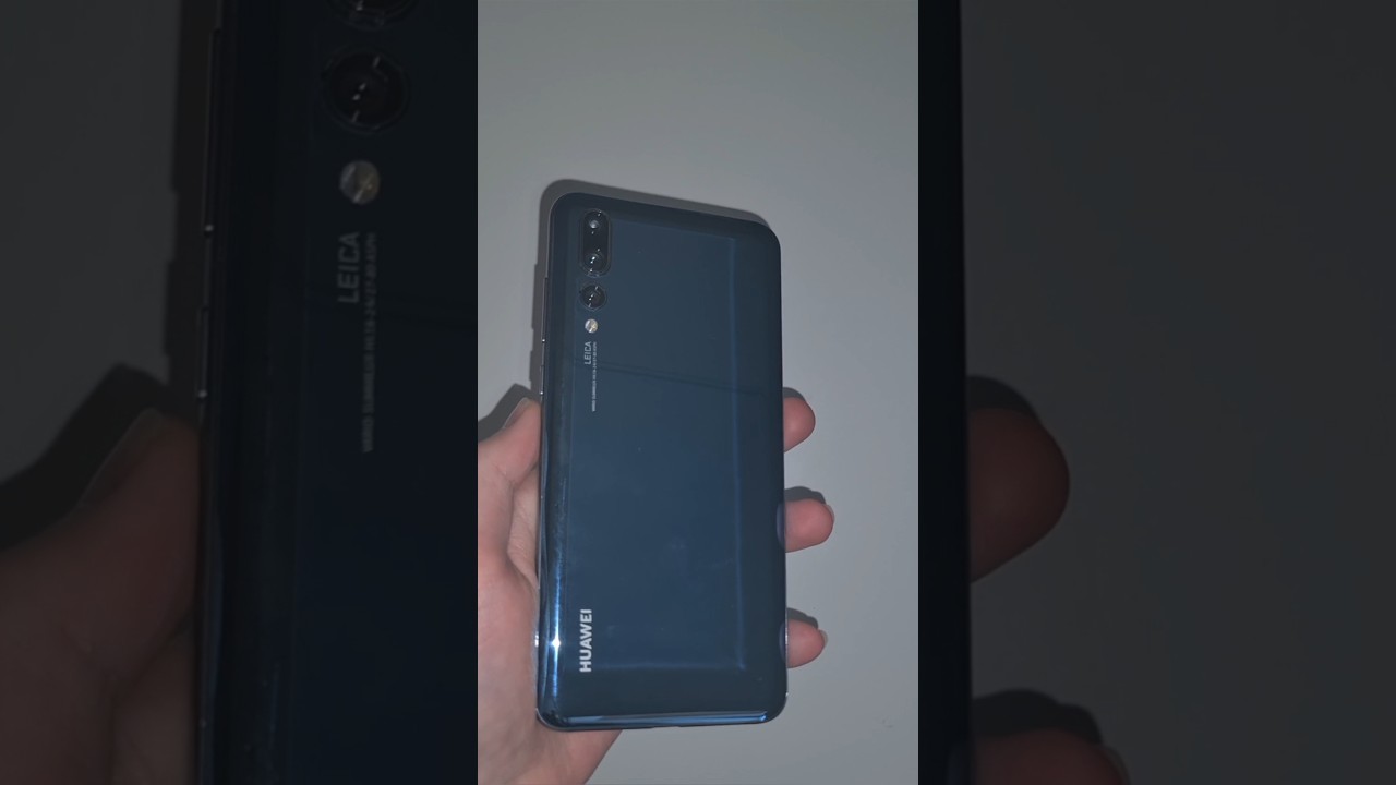Huawei P20 Pro - wymiana baterii i tyłu #shorts #huawei