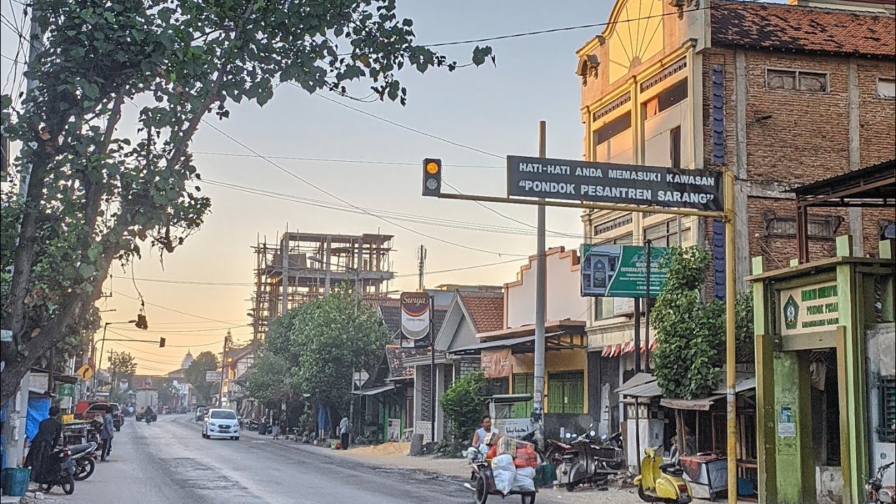 Suasana Pondok Pesantren Sarang Rembang Jawa tengah | Jalan Jalan Di Pondok Pesantren Sarang
