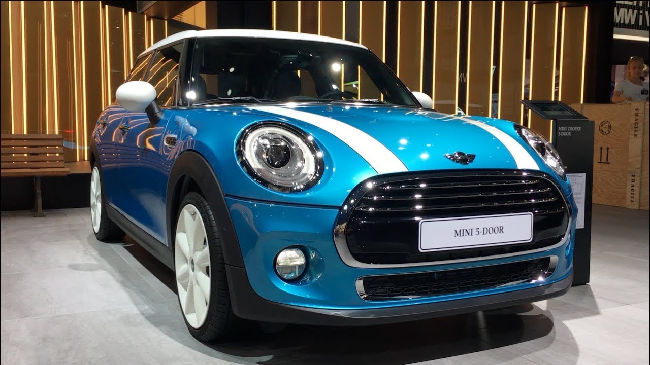 Mini Cooper 5-Door 2017 In detail review walkaround Interior Exterior