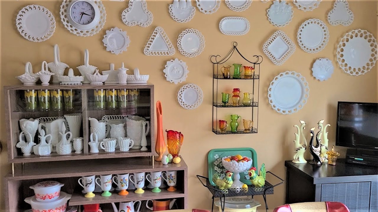 Vintage Retro Dining Room Decor Tour for Spring | Pyrex, Milk Glass, Roosters