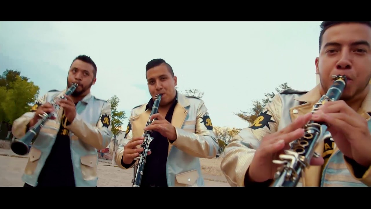 BANDA RECUERDO LA PERRONA DE MICHOACAN  -TRADICIONES DE MI TIERRA-.