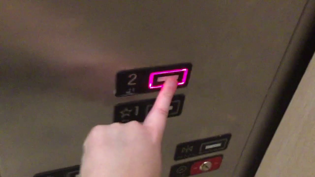 Montgomery Kone Hydraulic Elevator At Dillard's Men & Home Mall St. Matthews In Louisville, KY