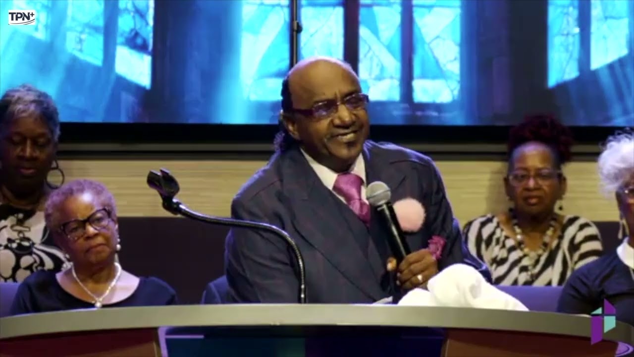 Pastor Leroy Elliott Strikes Again