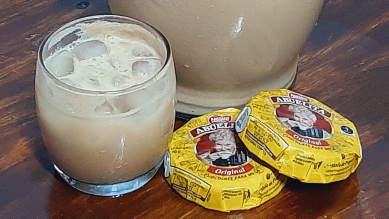 Agua de horchata con chocolate abuelita