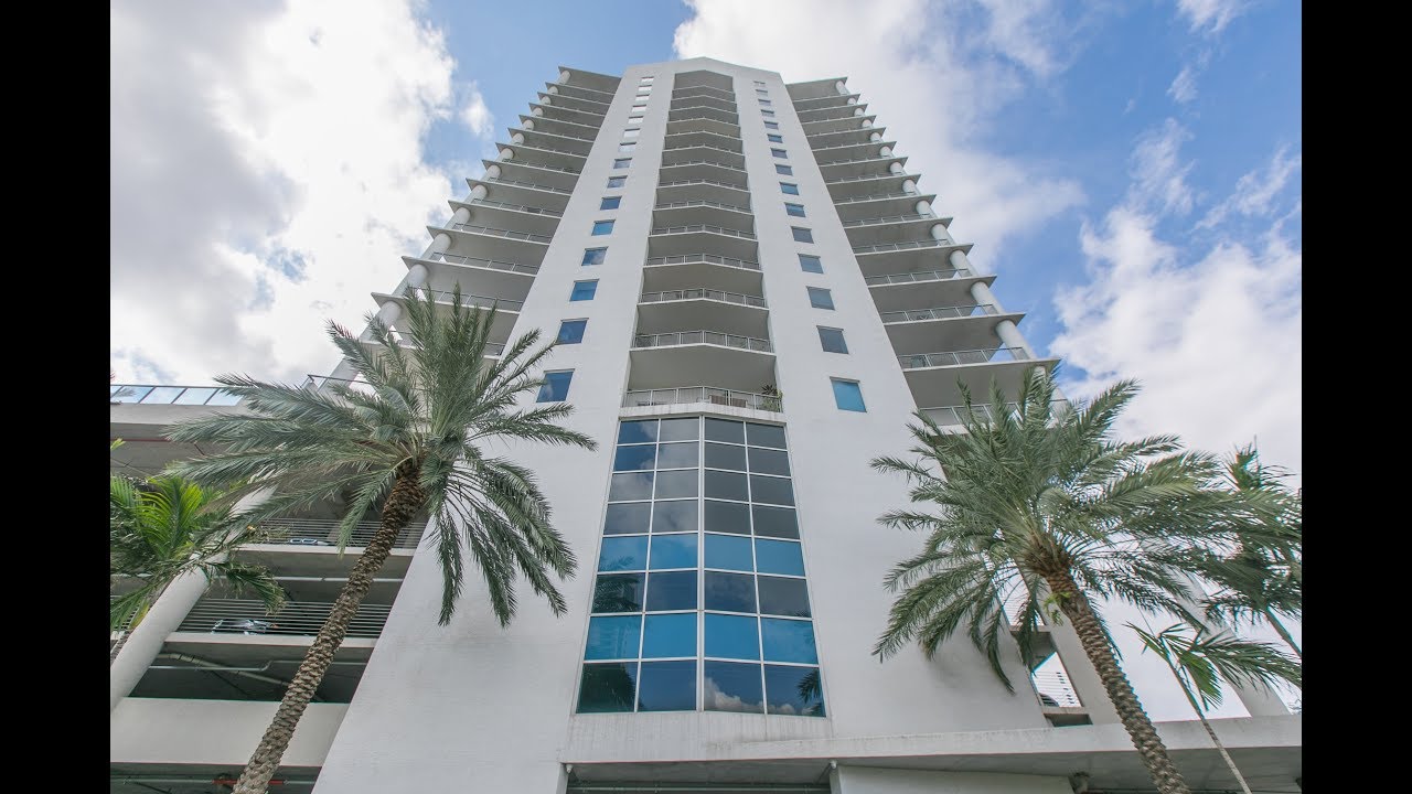 10 SW S River Drive #PH206 Miami, FL 33130