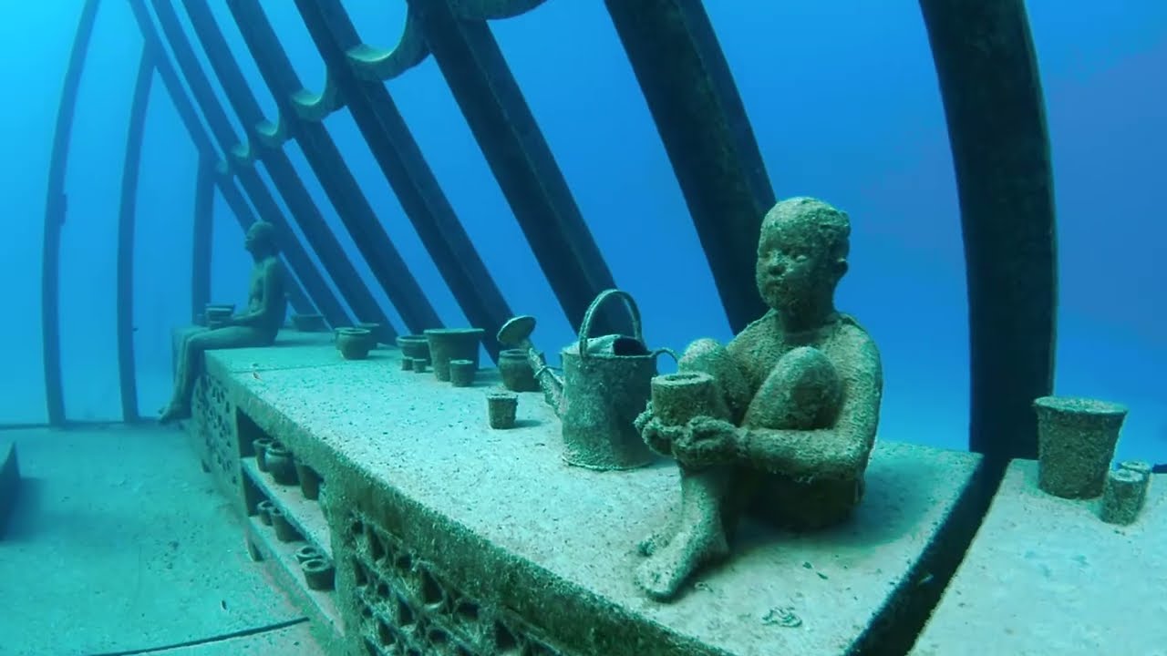 The Coral Greenhouse / MOUA / Museum of Underwater Art