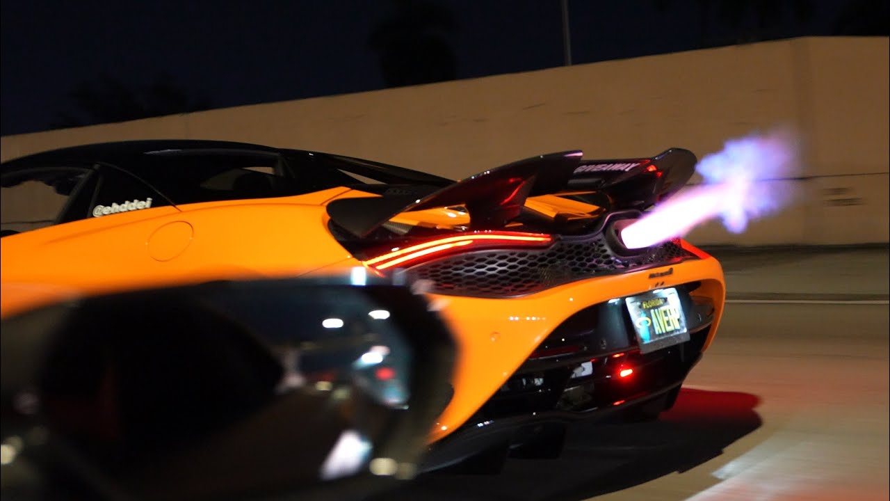 Mclaren 750s vs Porsche 911 Turbo S | 4K