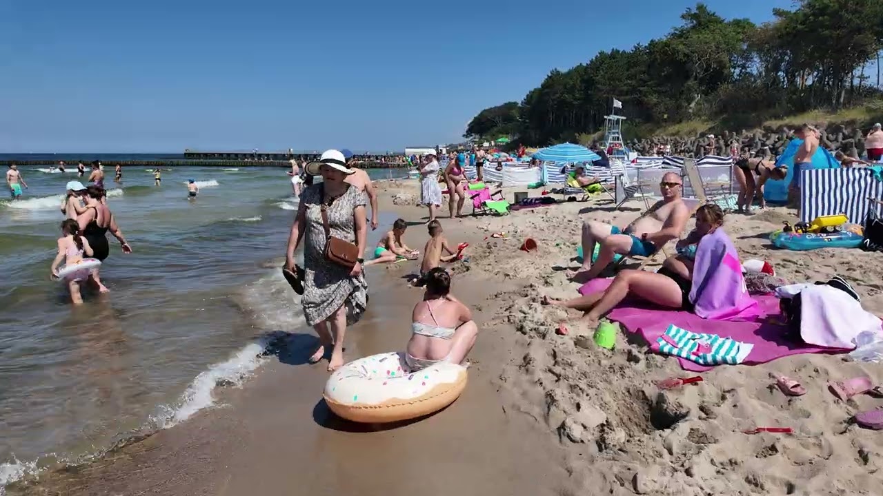 REALNE ujęcia plaży w Ustroniu Morskim – morze, piasek i lato [4K]