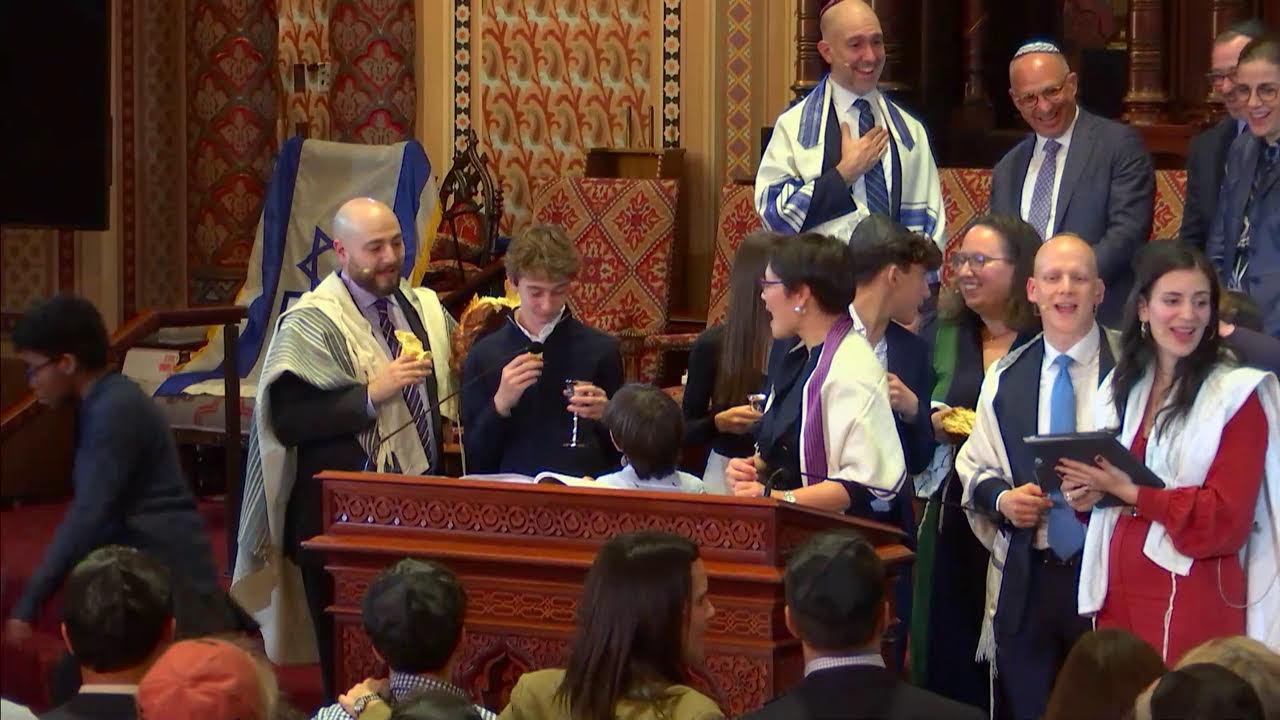 Friday Night Shabbat Service - November 8th, 2024