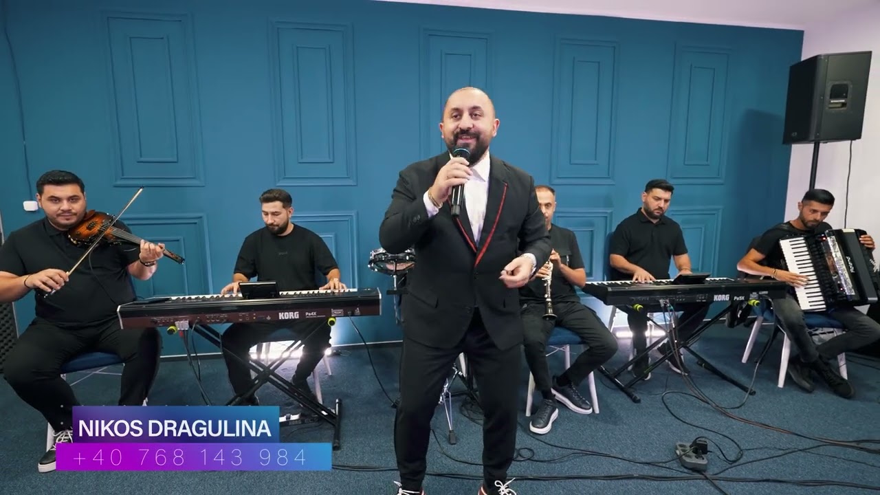 Nikos Dragulina: Restaurant Republica 