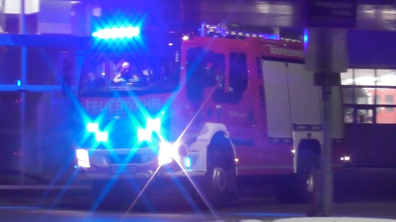 1. Trupp (TLF-A 2000/200) BF Innsbruck - Einsatzfahrt
