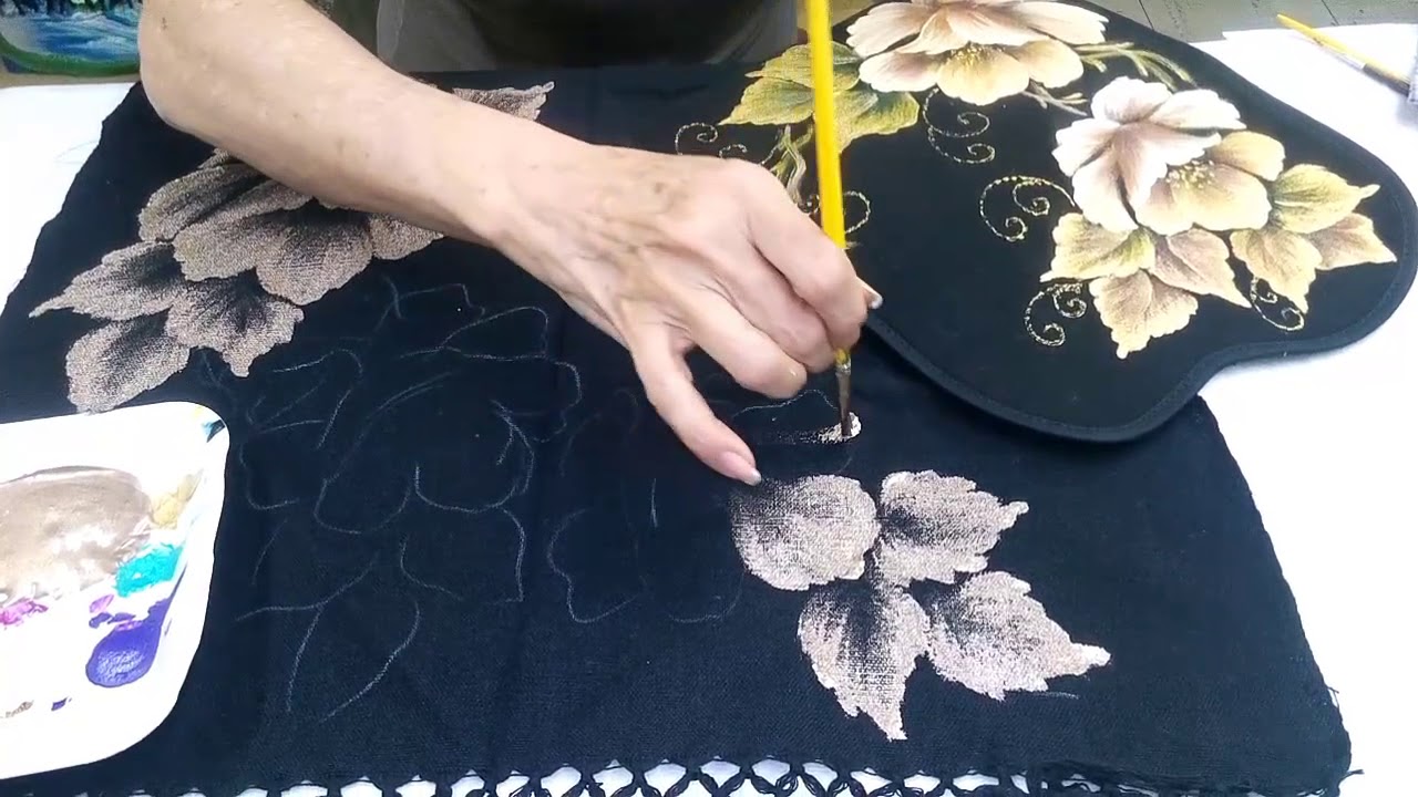 PINTANDO SOBRE TELA NEGRA - COMO HACER LA BASE