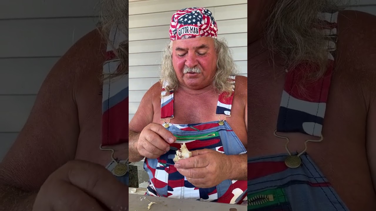 How to Eat a Crab with Bruce Mitchell from Swamp People