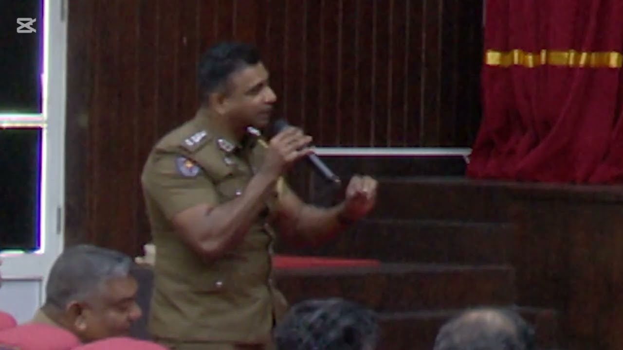 ඇමති ලාල් කාන්ත ඉදිරියේ SSP එරික් සද්දෙන් කිවිව දේ.