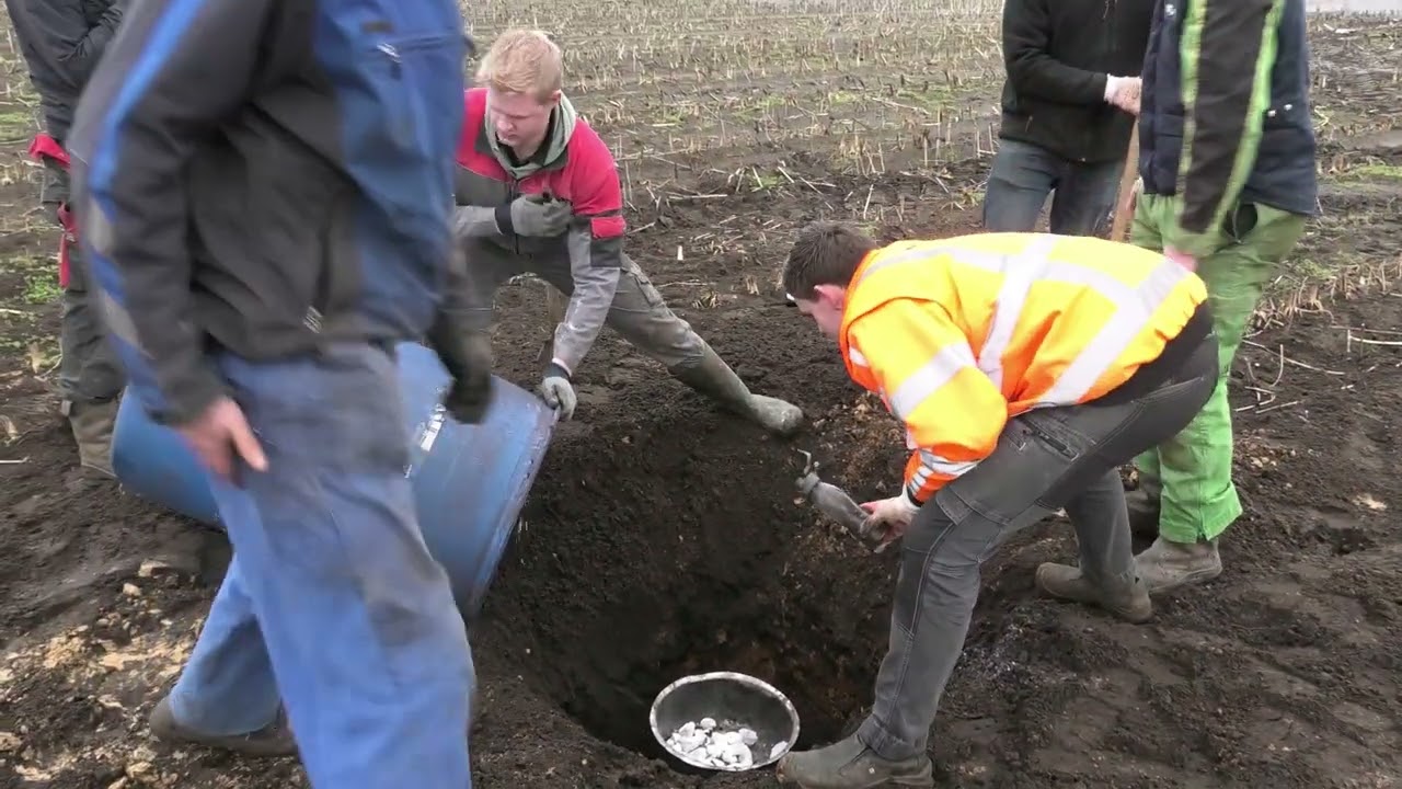 CARBID SCHIETEN 2023 200 LITER VAT GAAT 100 METER OM HOOG