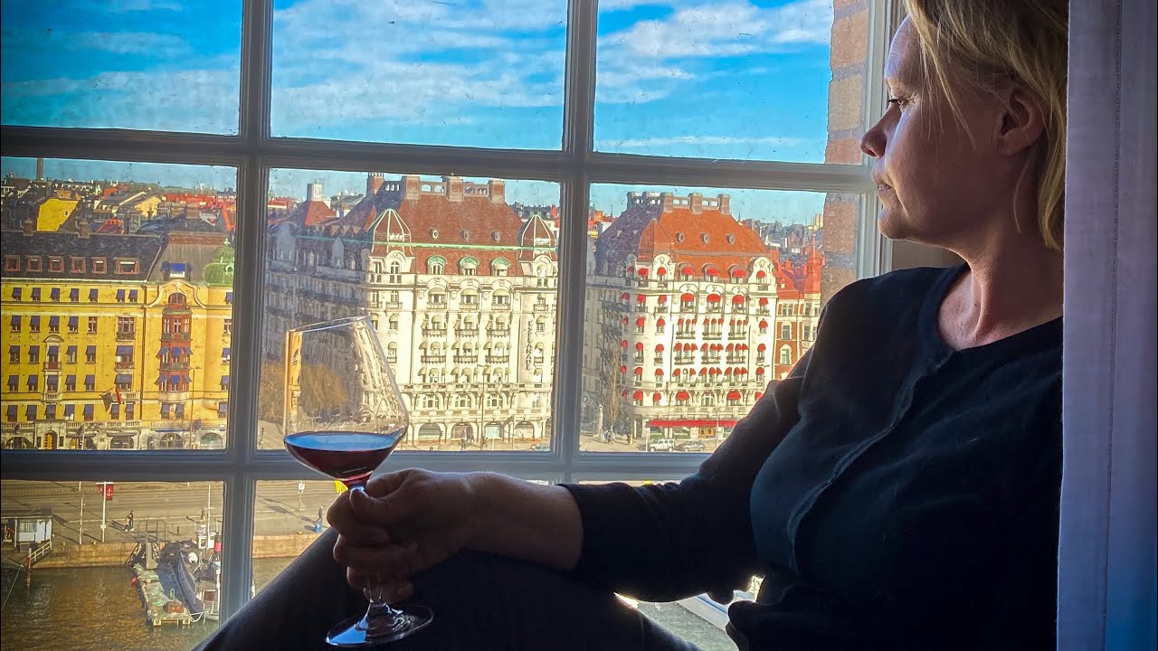 Stockholm. Radisson strand tower room. Golden bridge. 2021