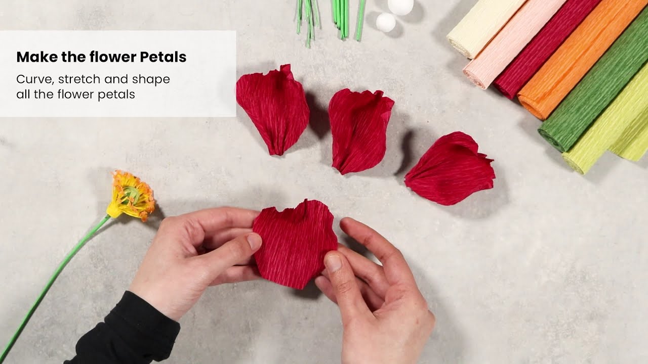 How to make a DIY poppy paper flower from crepe paper