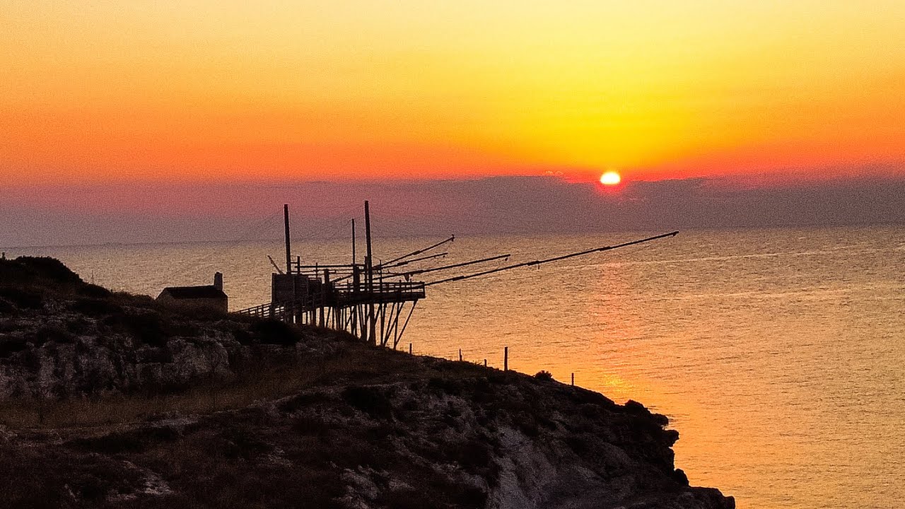 Vieste Baia della Molinella: Un'incantevole baia vista dall'alto #vieste #gargano #trabucco