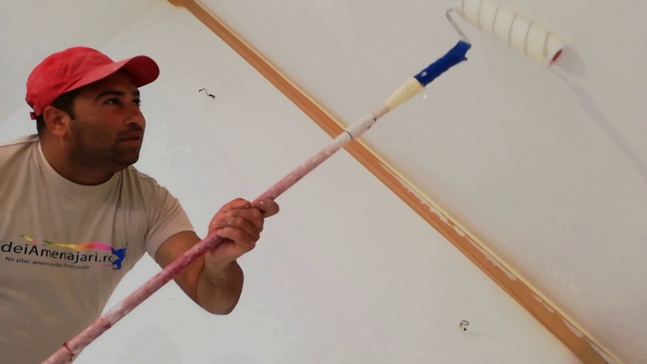 Aplicare vopsea lavabila pe tavan