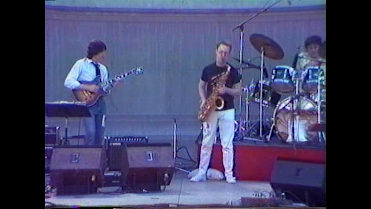 Down In Cancun - Victor Feldman, Robben Ford, Tom Scott & Generation Band Live U.C. Berkeley