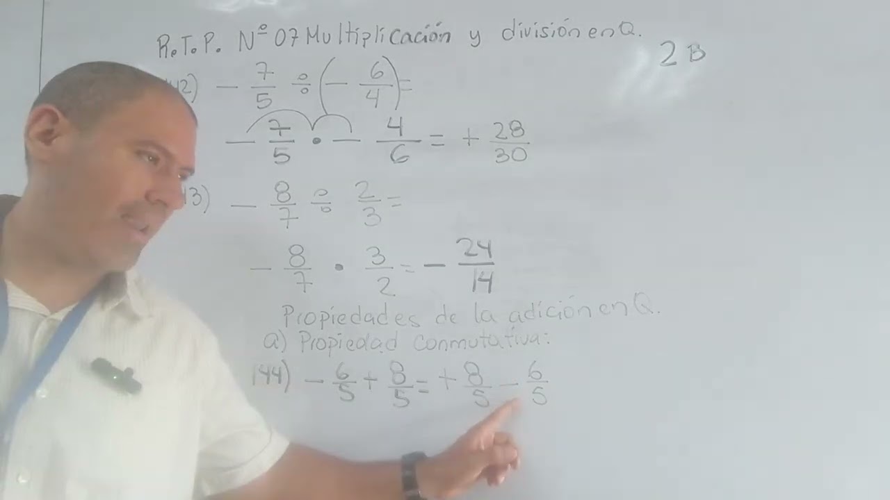 Multiplicación y división en Q. 
