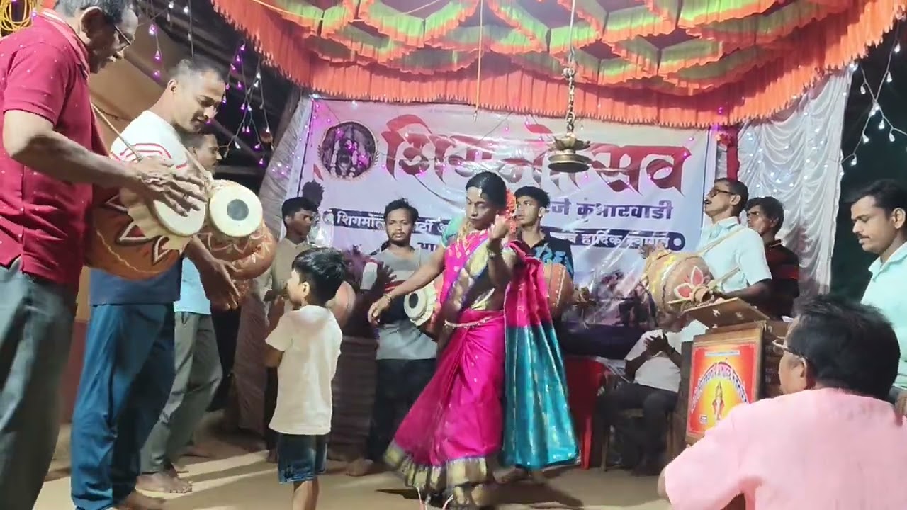 Malvani Shimga Ghumat Varil Gaan ( AAI MALA NESAV G SHALU NAVA )