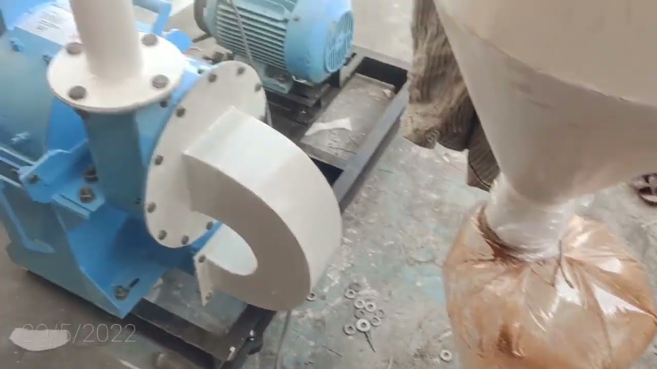 Single Phase 3 HP Pulverizer Machine, Single phase Mirchi Grinding Machine, Single Phase Chilli