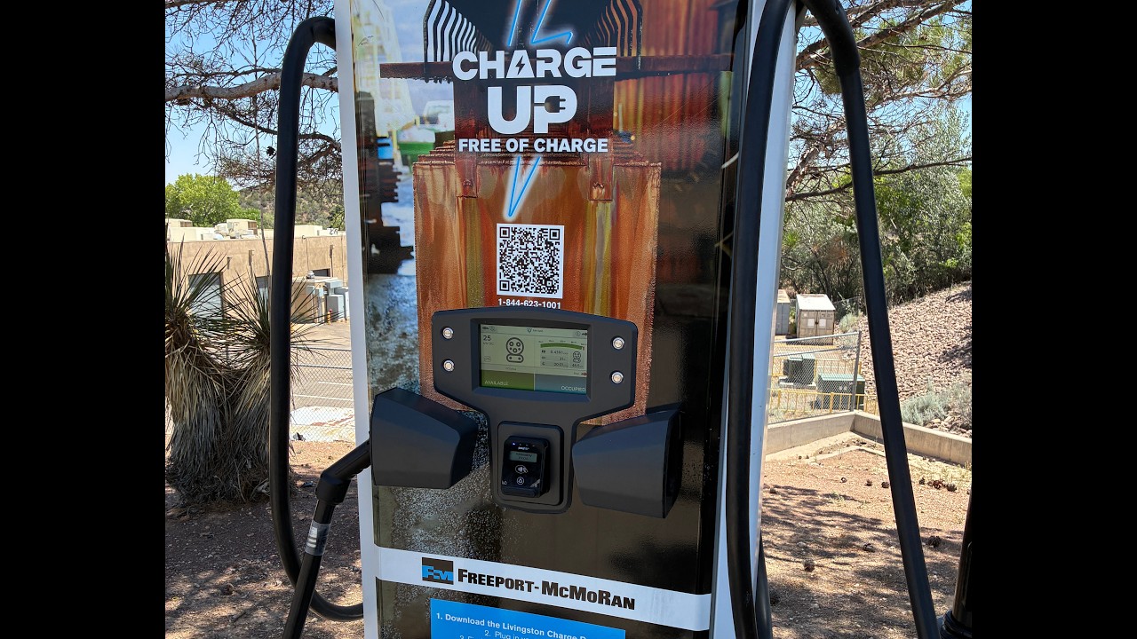 E44B- Silver City NM Charge Stop