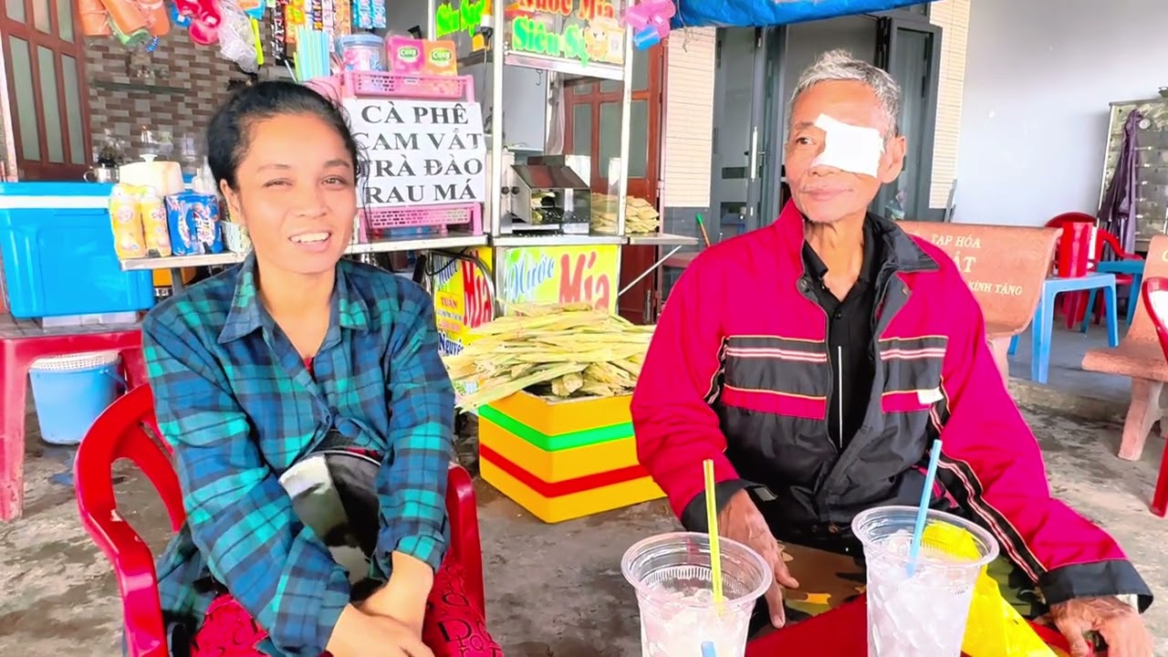 Ba của vợ chồng Xuân Thảo đã mổ mắt xong an toàn chuẩn bị về nhà 