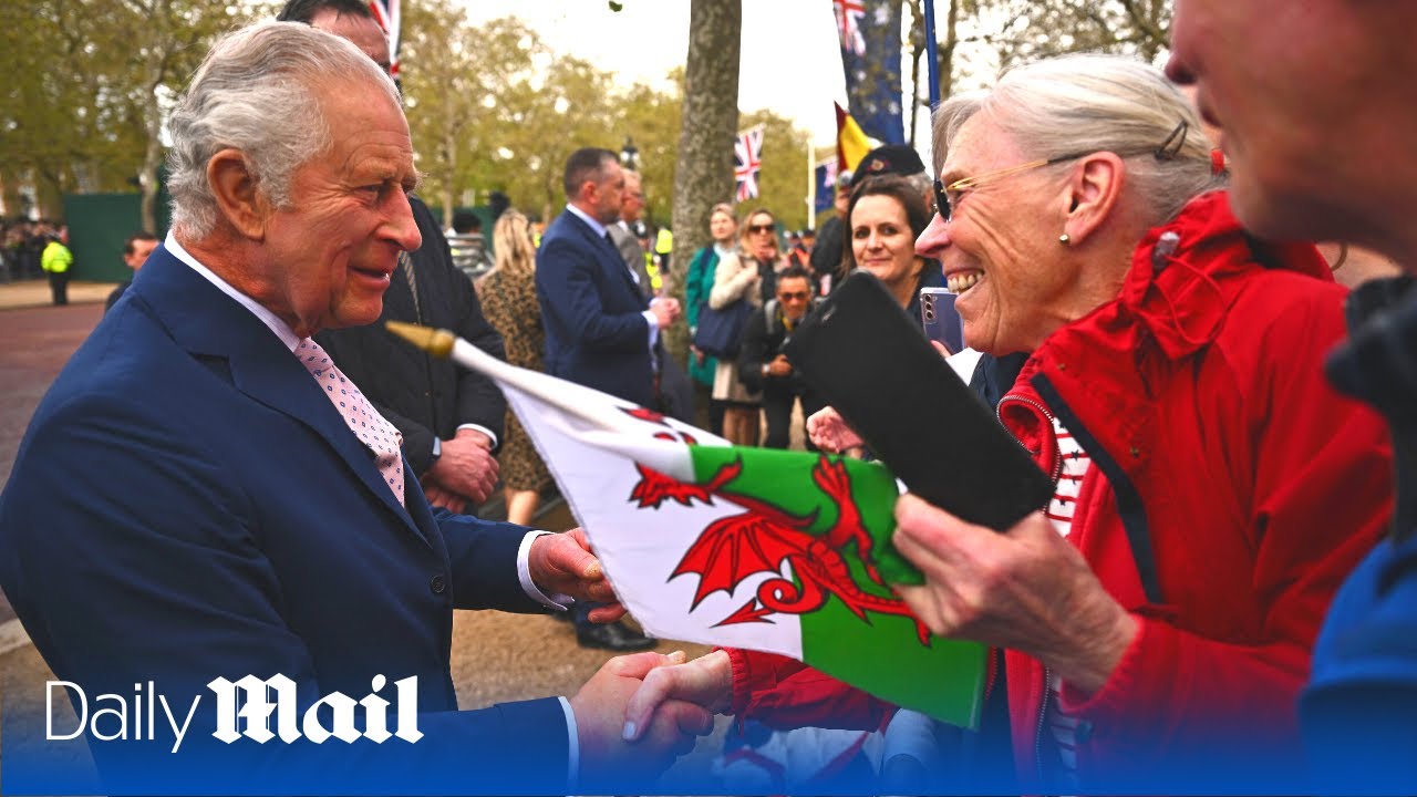 LIVE: King Charles and Prince William pre-coronation walkabout
