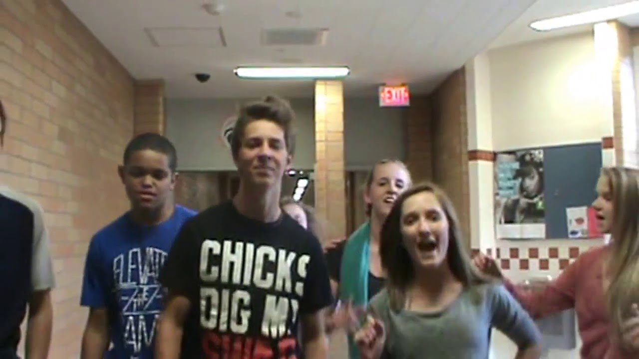 Syracuse Jr High 2013 farewell song mashup